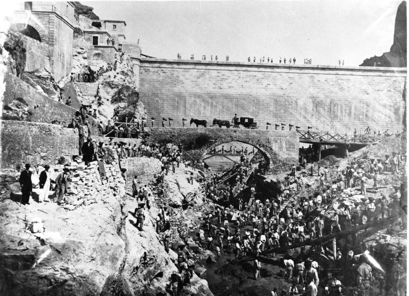 Obreros en la presa del Pontón de la Oliva